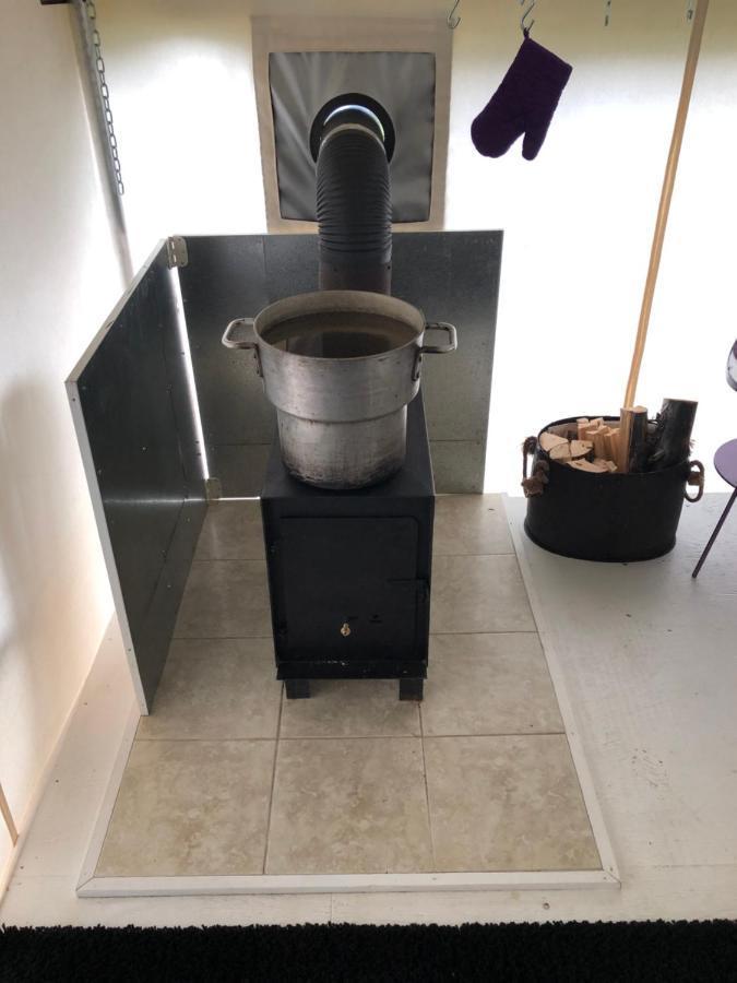 Jade City Vines And Puppies Glamping Hideaway酒店 外观 照片